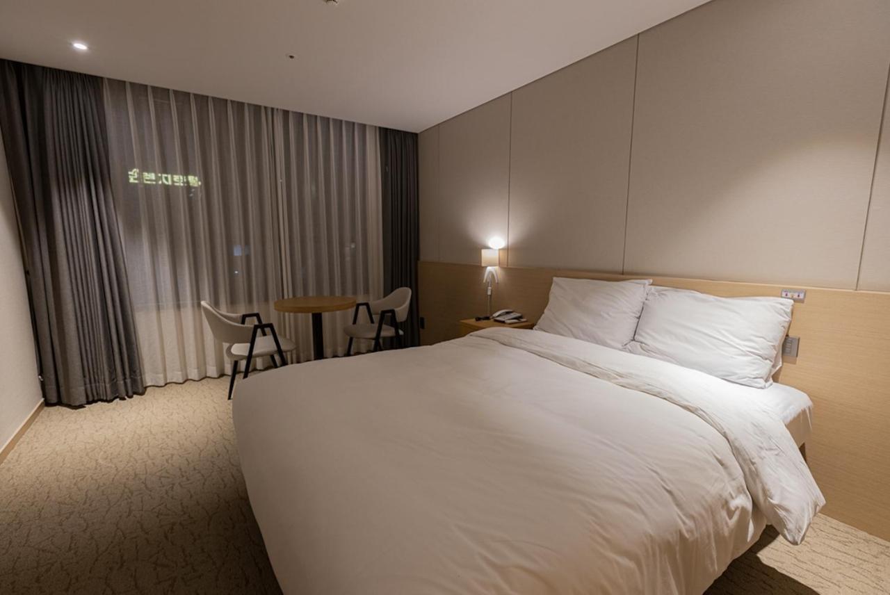 Hotel Zinc ソギポ エクステリア 写真