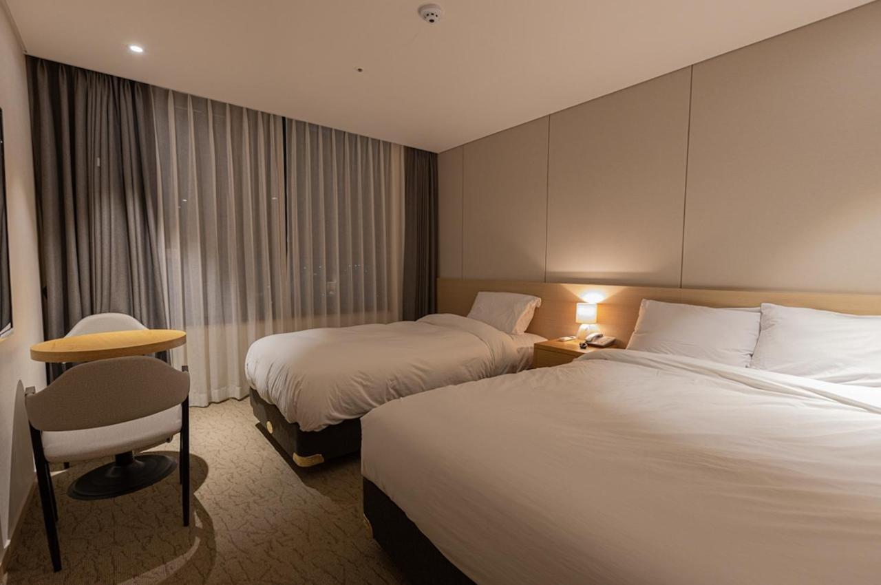 Hotel Zinc ソギポ エクステリア 写真
