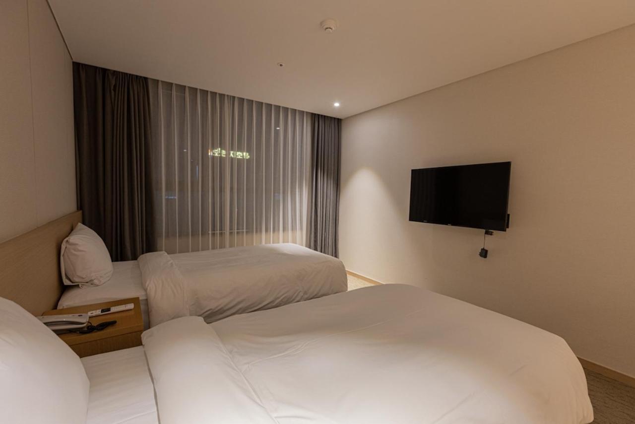 Hotel Zinc ソギポ エクステリア 写真