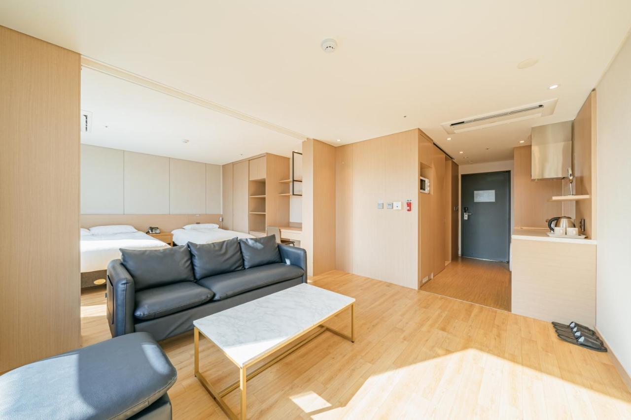 Hotel Zinc ソギポ エクステリア 写真