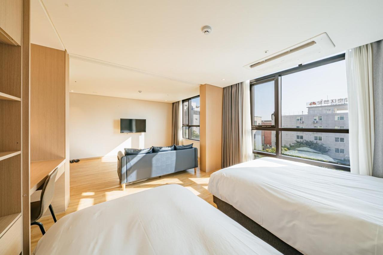 Hotel Zinc ソギポ エクステリア 写真
